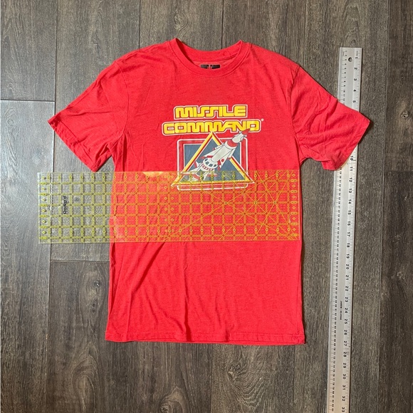 S ATARI Missile Command 1980’s video game red, yellow, blue logo tshirt - Picture 4 of 6